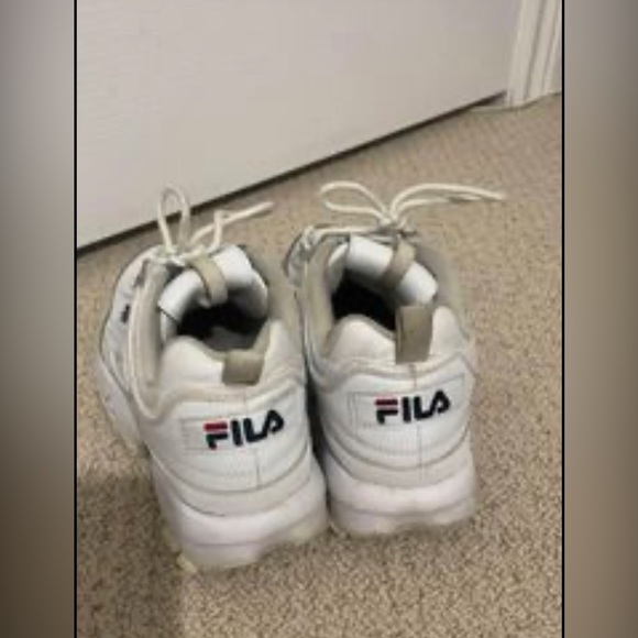 FILA’S - Picture 3 of 4
